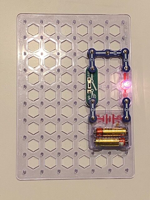 スイッチと電球の回路